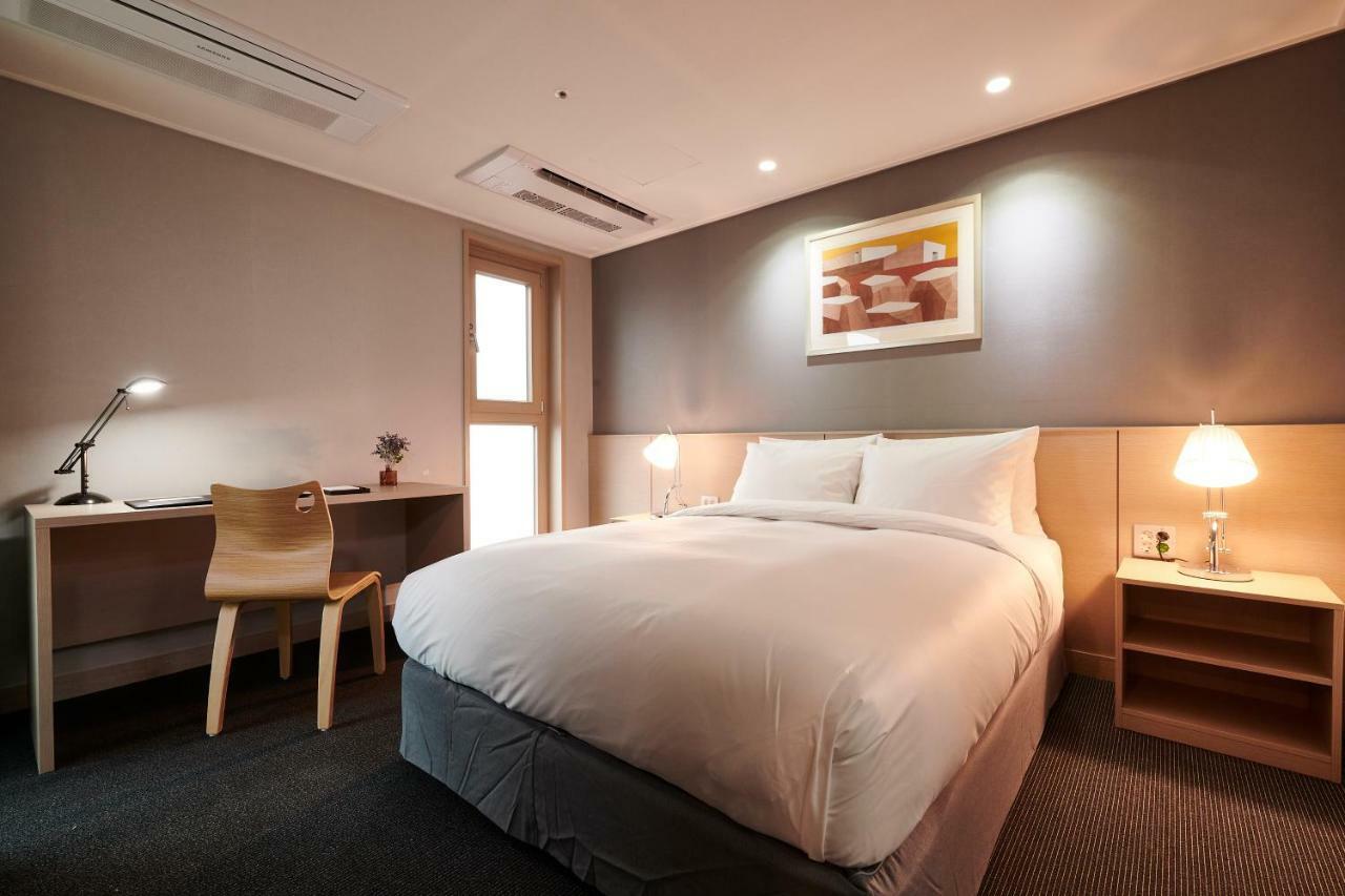 New Raon Stay Чинджу Экстерьер фото
