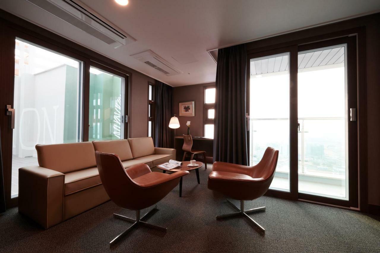 New Raon Stay Чинджу Экстерьер фото
